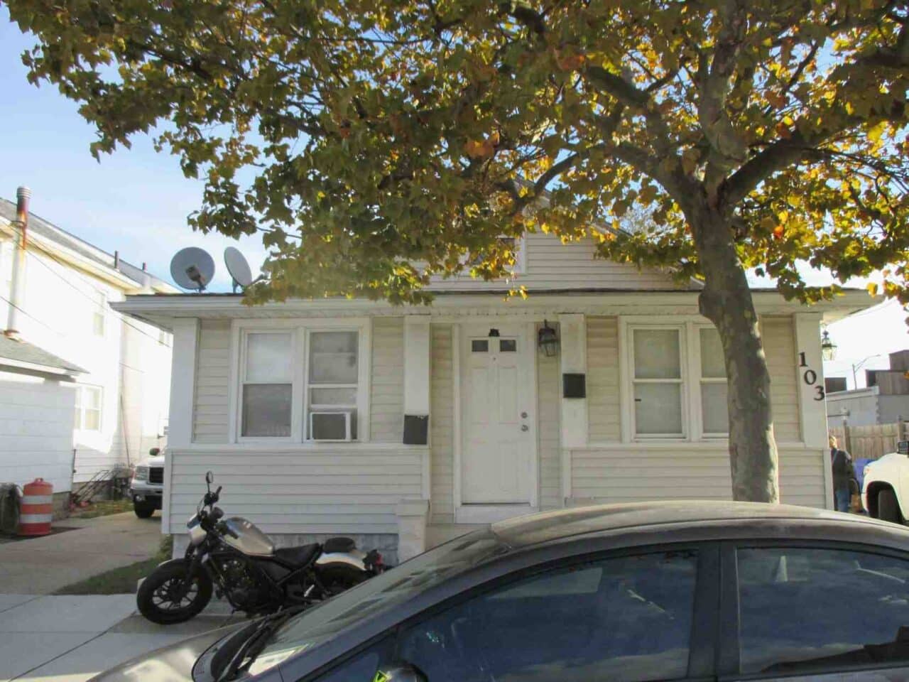 Single family home entering fix and flip project.